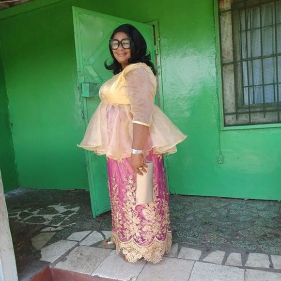 Meet your Posher, Rebecca - Picture 1 of 1